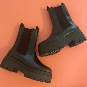Black Chunky platform Boots